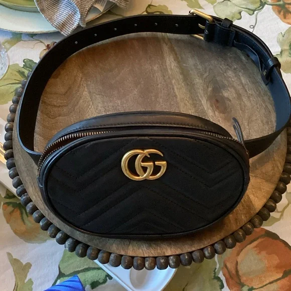 GUCCI GG Marmont Women's Belt Bag - Picture 10 of 11